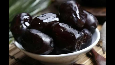 تصویر 1 از راهنمای خرید خرما مضافتی درجه یک + قیمت عالی
